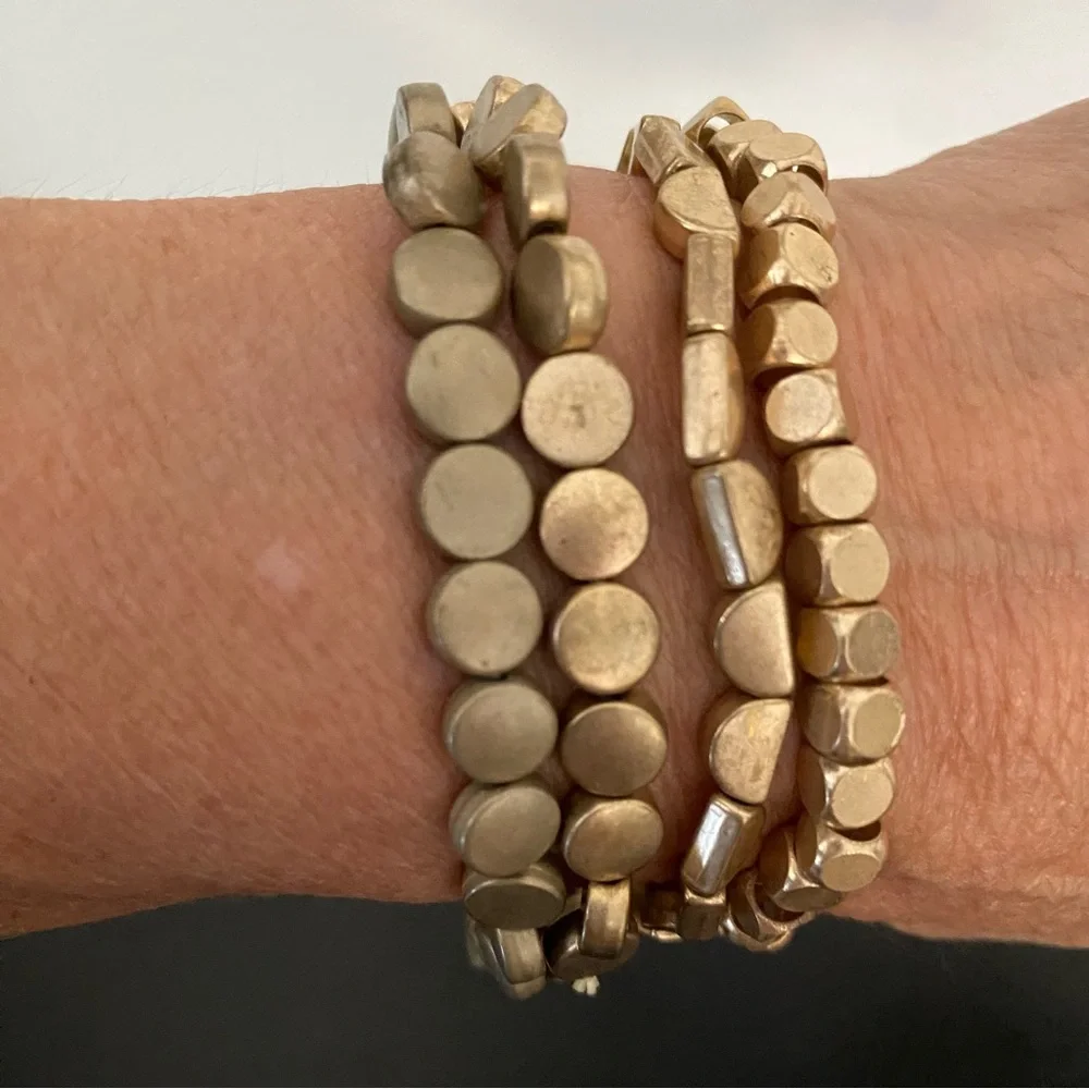 Universal Thread Stretch Bracelets - Picture 4 of 4